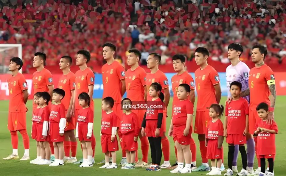 人人看球 转会窗口前瞻：中场多面手为何成为各队补强首选